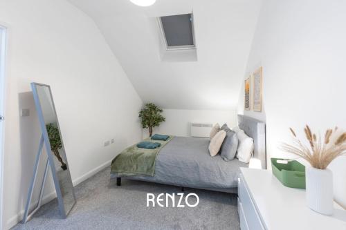 Vibrant 1-bed Home in Newark on-Trent by Renzo, Perfect for Contractors, Free Parking! Vibrant 1-bed Home in Newark on-Trent by Renzo, Perfect for Contractors, Free Parking!
