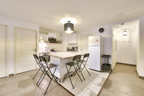 Modern 2 BR flat near Vieux Port, Marseille (photo 9)