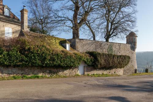Зовнішній вигляд готелю, L'Avallonnaise - Au cœur de la Bourgogne in Avallon