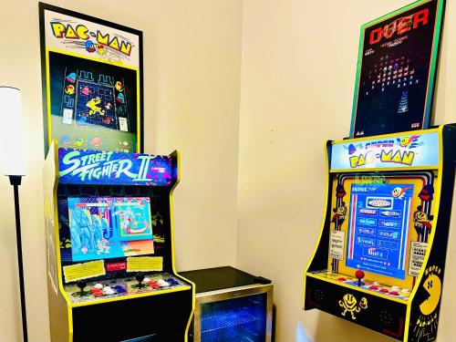 Family Fun Escape: With 2 Free Parking Spaces in Chicago, USA