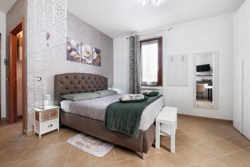 Superior One-Bedroom Apartment
