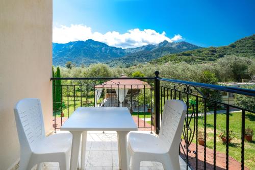 Escape Studios in Thassos