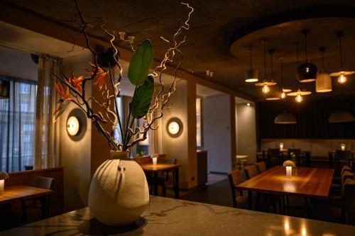 Liva Hotel - image 3