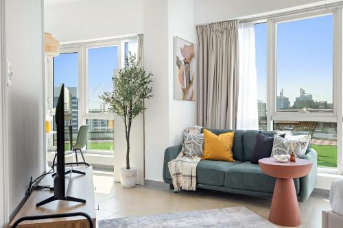 Silkhaus Vacation Homes Cozy Studio at Madison in Barsha Heights, Dubai