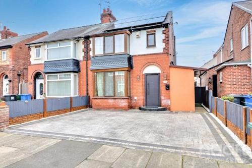 Newly refurbished and stylish property in Warmsworth Doncaster, Wivelsfield Road gîte à louer Sprotbrough