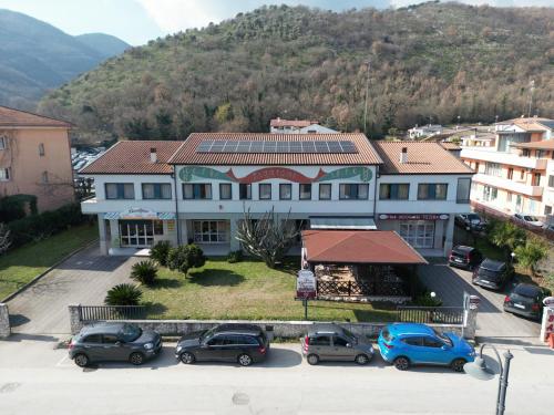 . Hotel Riggioni