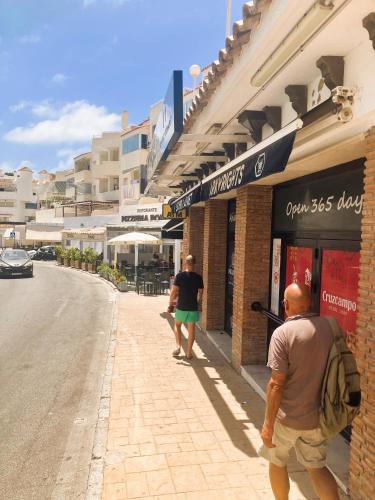 2Mh asunto aivan merenrannassa210 in Torremuelle