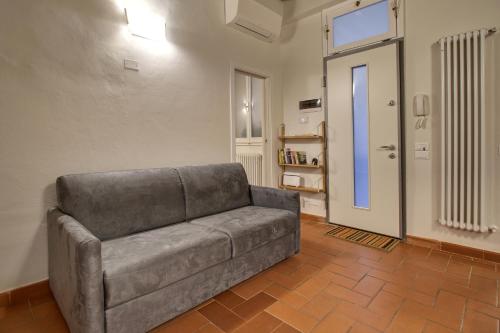 One-Bedroom Apartment image 10