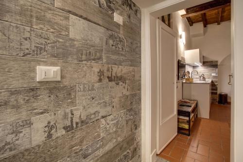 Pilastri Apartment Near Santa Croce - image 9
