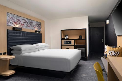Aloft El Segundo - Los Angeles Airport - image 11