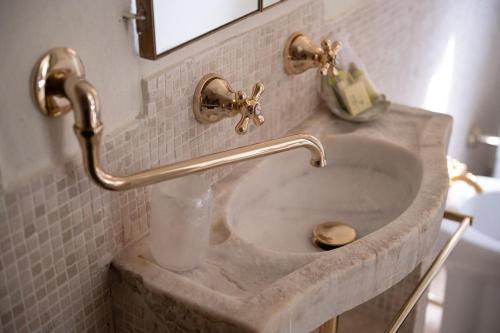 Trastevere Rooftop Terrace Courtyard Loft, Rome (photo 4)