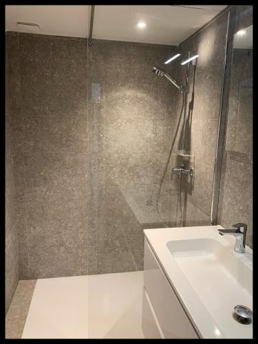 Villa DOLCE, piscine privée chauffée & jacuzzi privatif, 5mn des plages, Porto-Vecchio (photo 9)