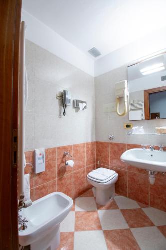 Hotel Excelsior San Marco - image 11