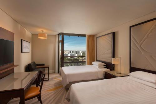 Lisbon Marriott Hotel - main image
