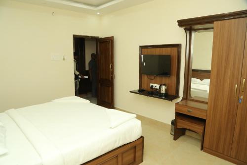 Facilities, SUDHA GRAND in Airport Area