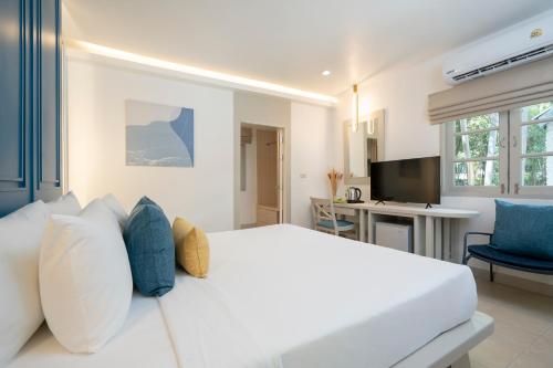 room detail thumbnail 0