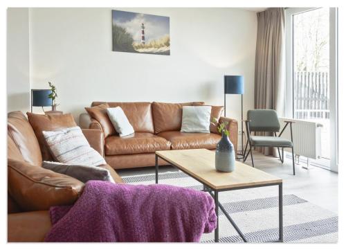 Luxury apartment near the water in Offingawier