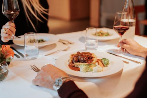 Campra Alpine Lodge & Spa - image 11