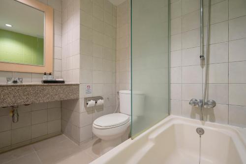 room detail thumbnail 2