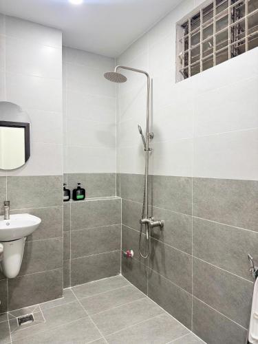 Four P Apartment Binh Thanh - image 2