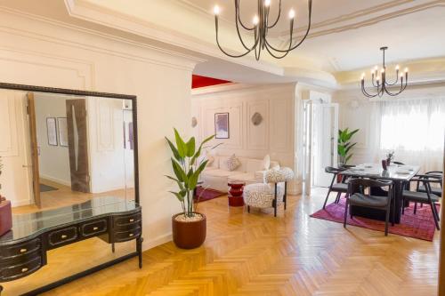 The 2BDR Crimson Crib The Heart Of Heliopolis The 2BDR Crimson Crib The Heart Of Heliopolis