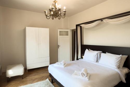 The 2BDR Crimson Crib The Heart Of Heliopolis The 2BDR Crimson Crib The Heart Of Heliopolis