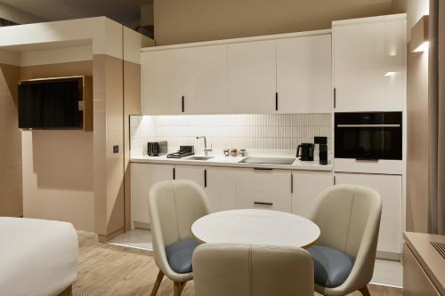 Suffolk Lane by Blueprint Living - image 14