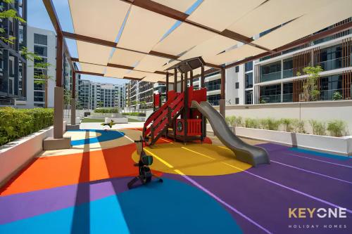 Elegant Living at Azizi Riviera Studio - image 7