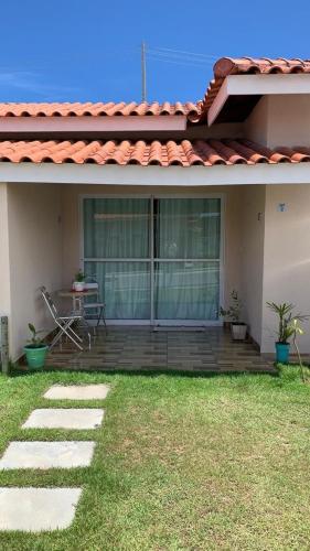Casa dois quartos, ao lado de Guarajuba, Camacari
