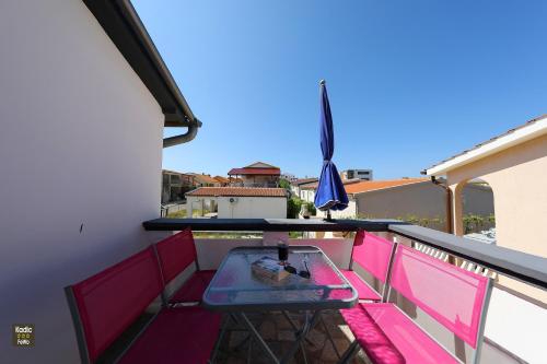 Apartment image 8