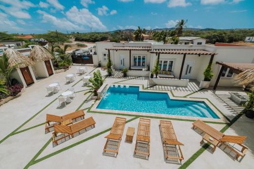 Eva Oceanfront Spa Resort Rooftop &pool By Lucha in Savaneta