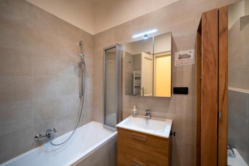 Two-Bedroom Apartment with Balcony image 7
