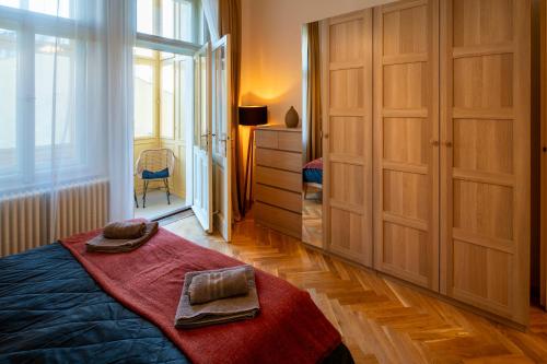 Two-Bedroom Apartment with Balcony image 2