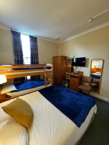 The Beverley House Hotel - image 12