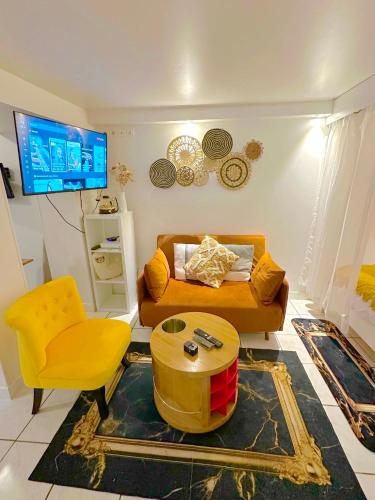 Sympathy Studio For 2 Near The Sacre Coeur, Paris