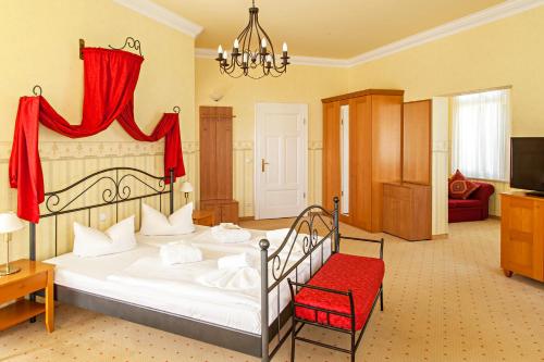 Ostseehotel Villen im Park - ein Rovell Hotel - image 5