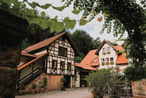 GASTHAUS Porzelt-Ferien im Weingut-Wohnung 3 in 克林根明斯特
