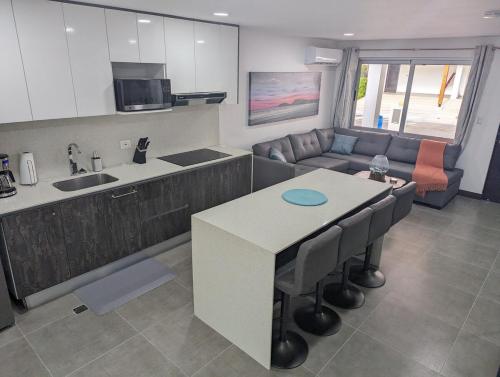 Private, secure 2 bedroom home with private pool, Jacó (foto 9)