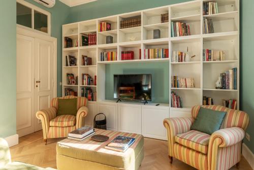 Santa Maria alle Fornaci - FromHometoRome, Рим (фото 10)