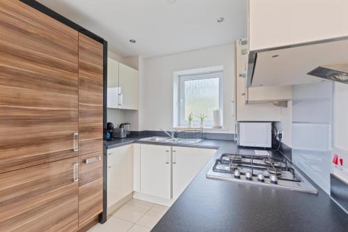 Spacious and Modern 2BR Stay Free Parking and WiFi in Sutton Coldfield