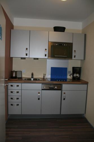 Apartment image 10