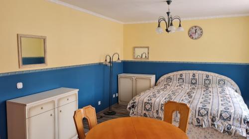Apartment image 4
