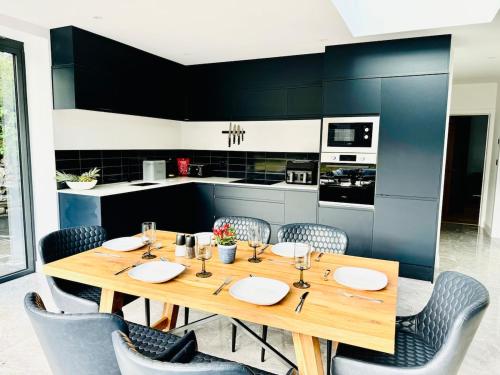 Knatchbull Cottage in Ashwick