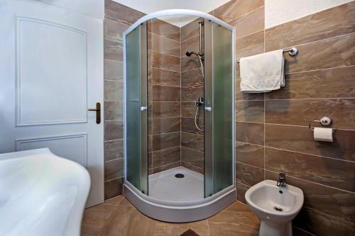 Holiday Home image 10