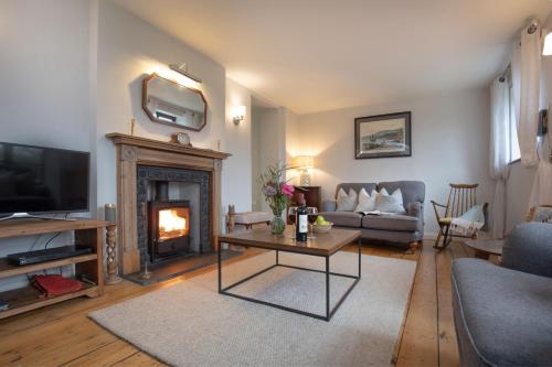 Exterior view, Chantry Cottage in Chard