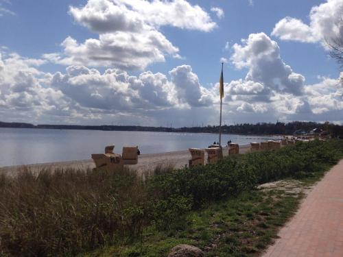 Ferienwohnung Seepanorama in 格羅斯維滕塞