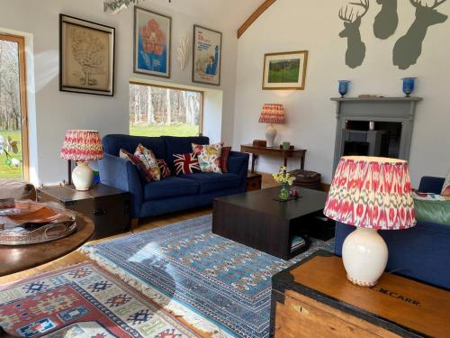 Spacious, cosy 6 bedroom house which sleeps 11 in Banchory