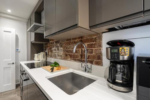 Green Park Studios - image 11