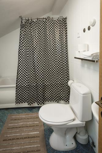 Two-Bedroom Apartment image 4