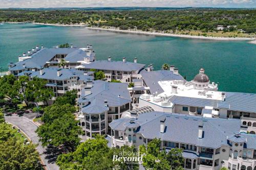 Meet Me At The Lake in Lago Vista (TX)
